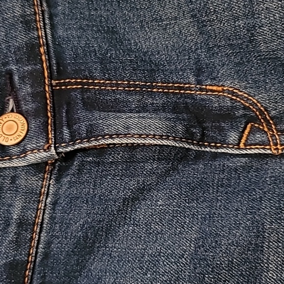 Old Navy Denim Shorts - Picture 4 of 8